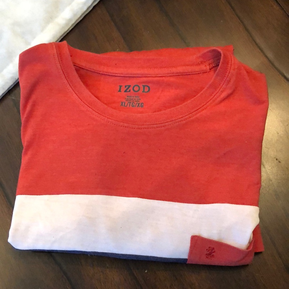 IZOD Men Classic color block stripe front one pocket logo short sleeve t-shirt